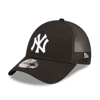 New York Yankees Black Homefield 9Forty Trucker Adjustable Cap