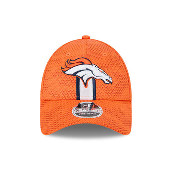 Denver Broncos 2024 NFL Sideline 9Forty Stretch Fit Snapback Cap